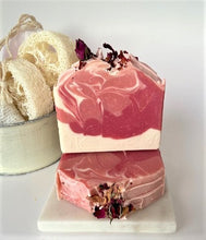 Load image into Gallery viewer, Rose Bouquet Soap