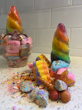 Load image into Gallery viewer, Fantasy Fair Bath bomb
